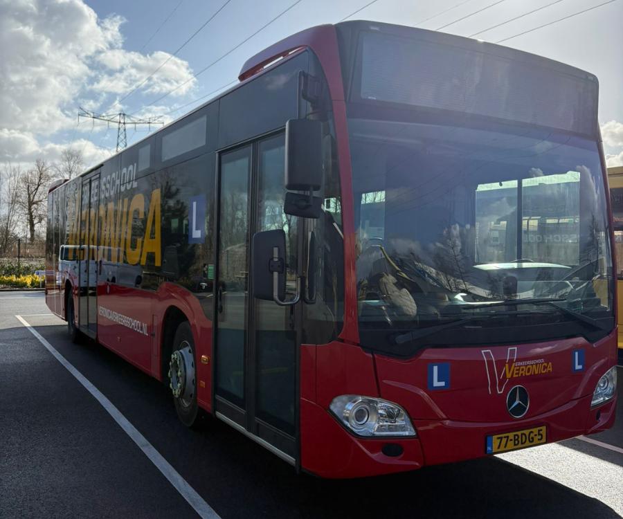 De prijs is op aanvraag voor rijbewijs D